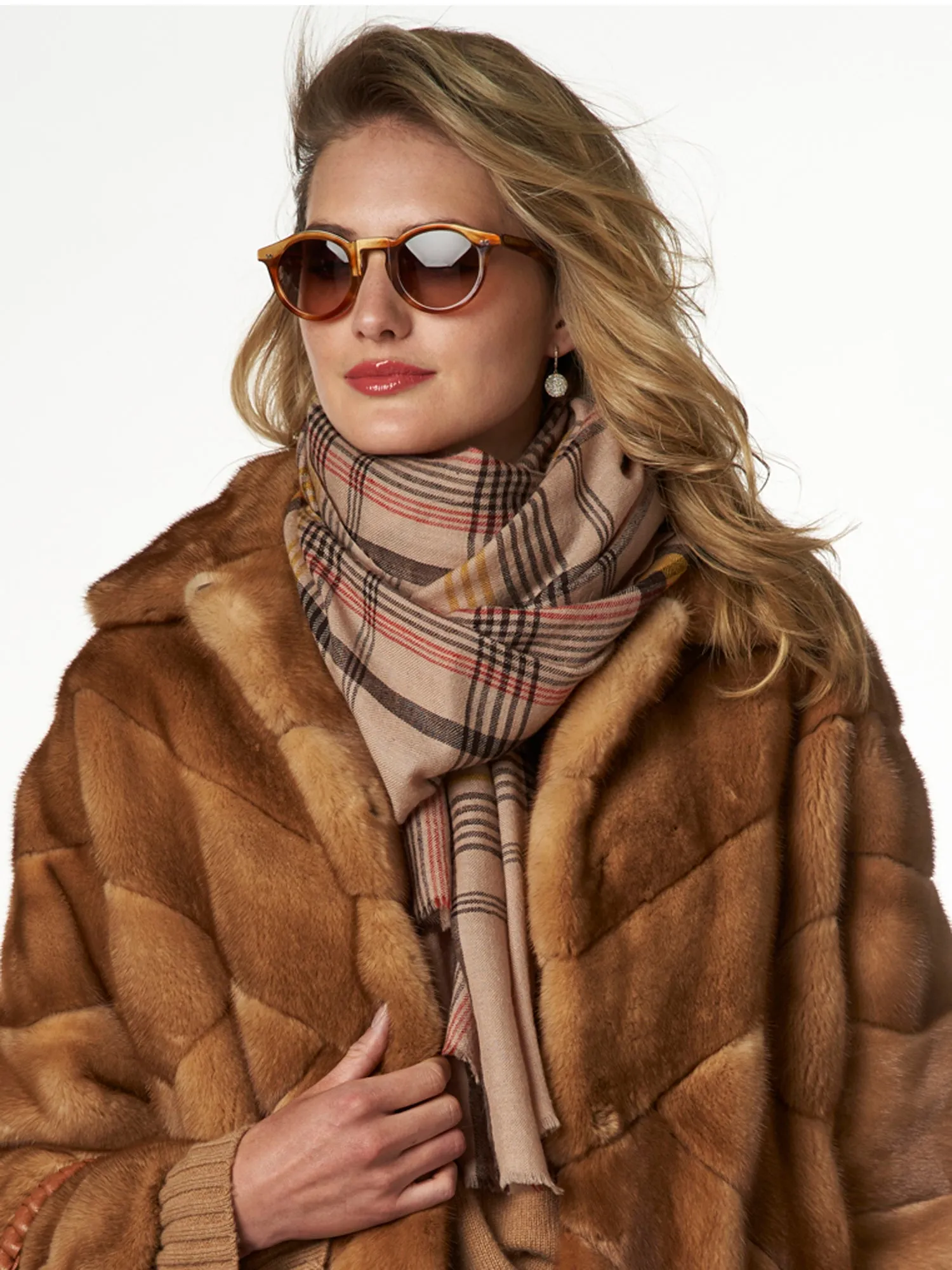 Luxurious Andromaca Cashmere Plaid Scarf for Ultimate Warmth and Style