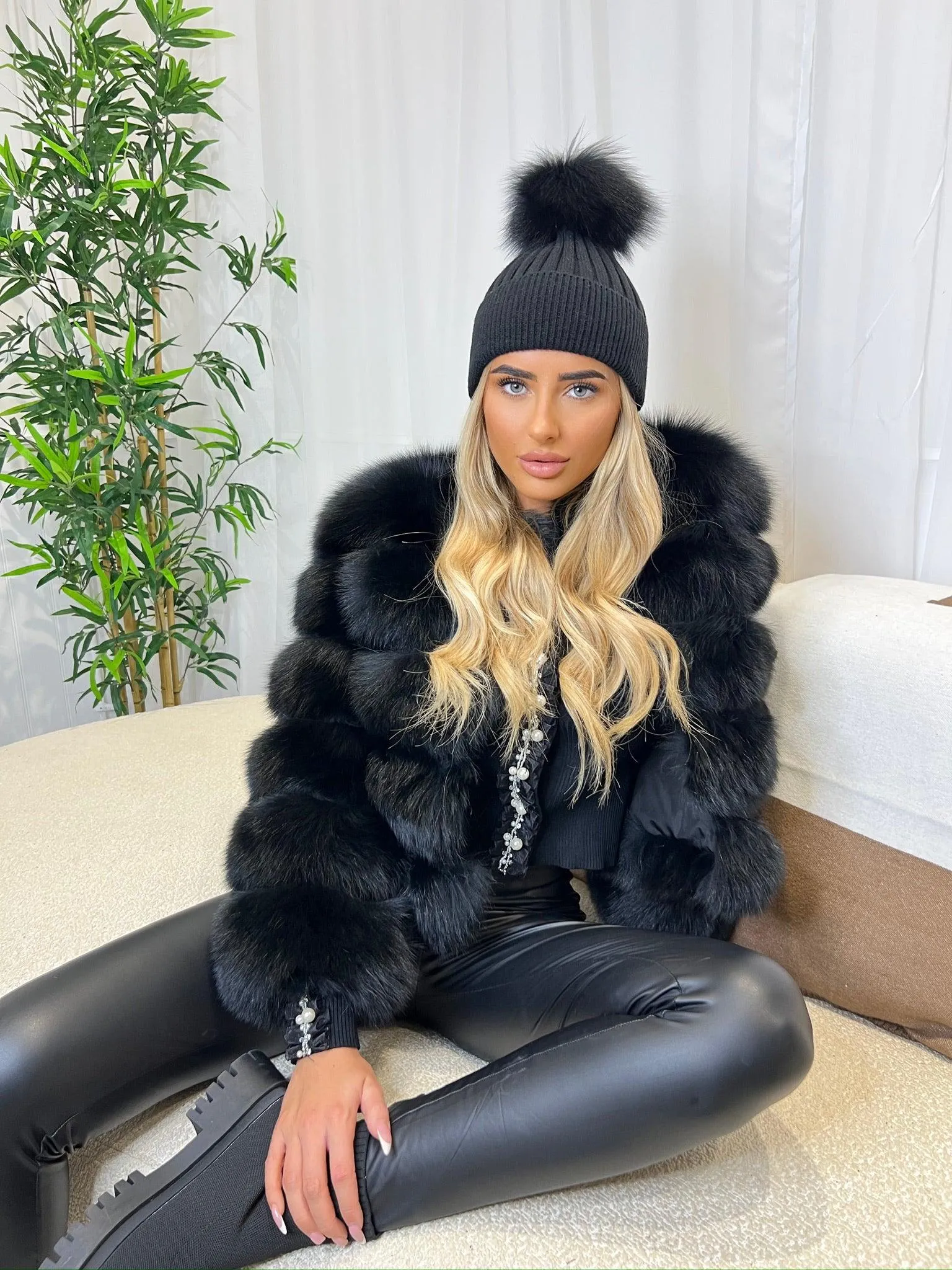 Black Luxury Fur Bobble Hat