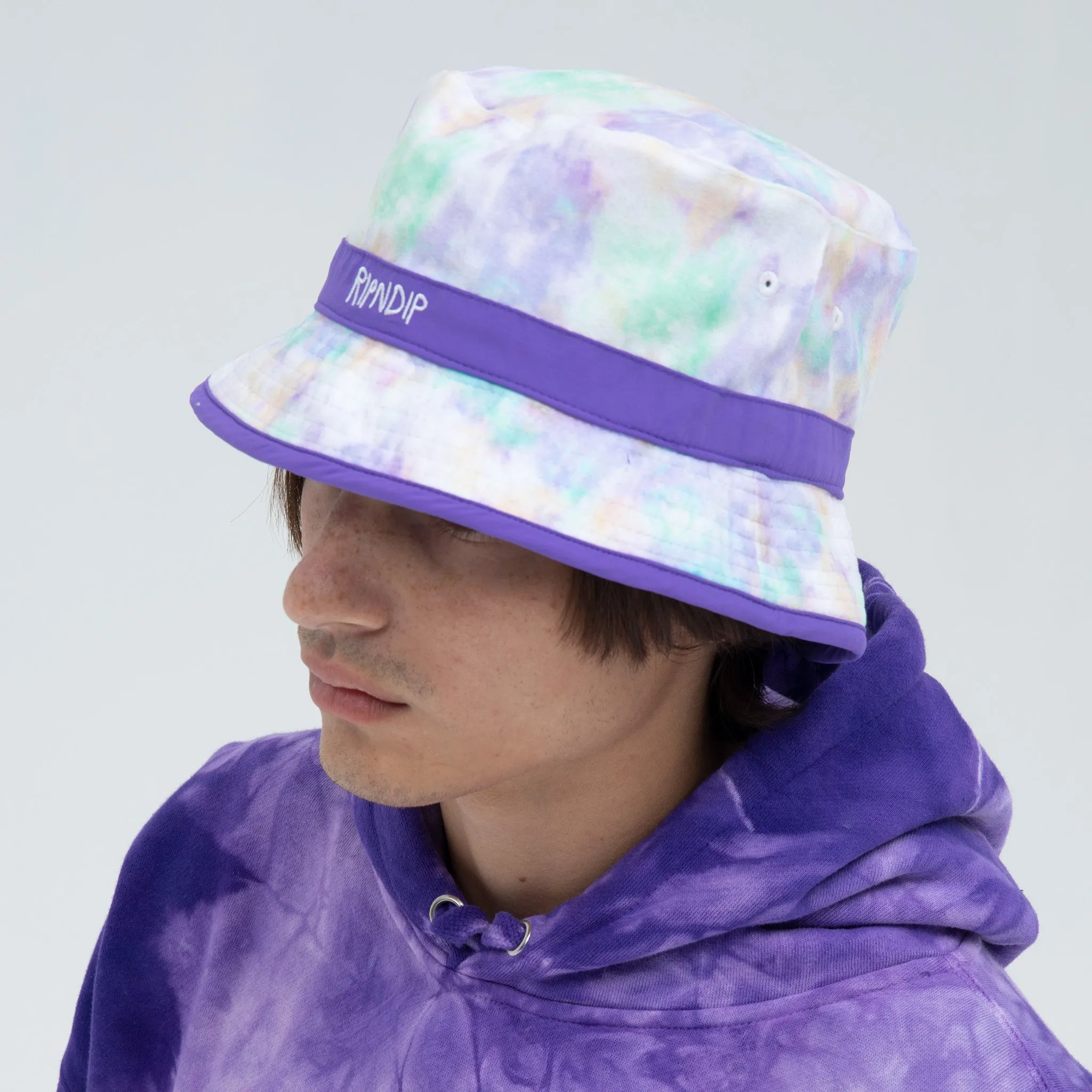 Castanza Reversible Bucket Hat (Purple)