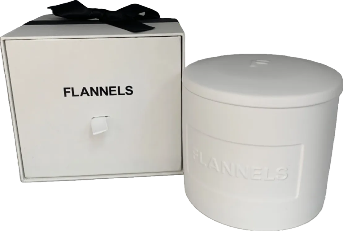 FLANNELS New Luxury Candle 700g