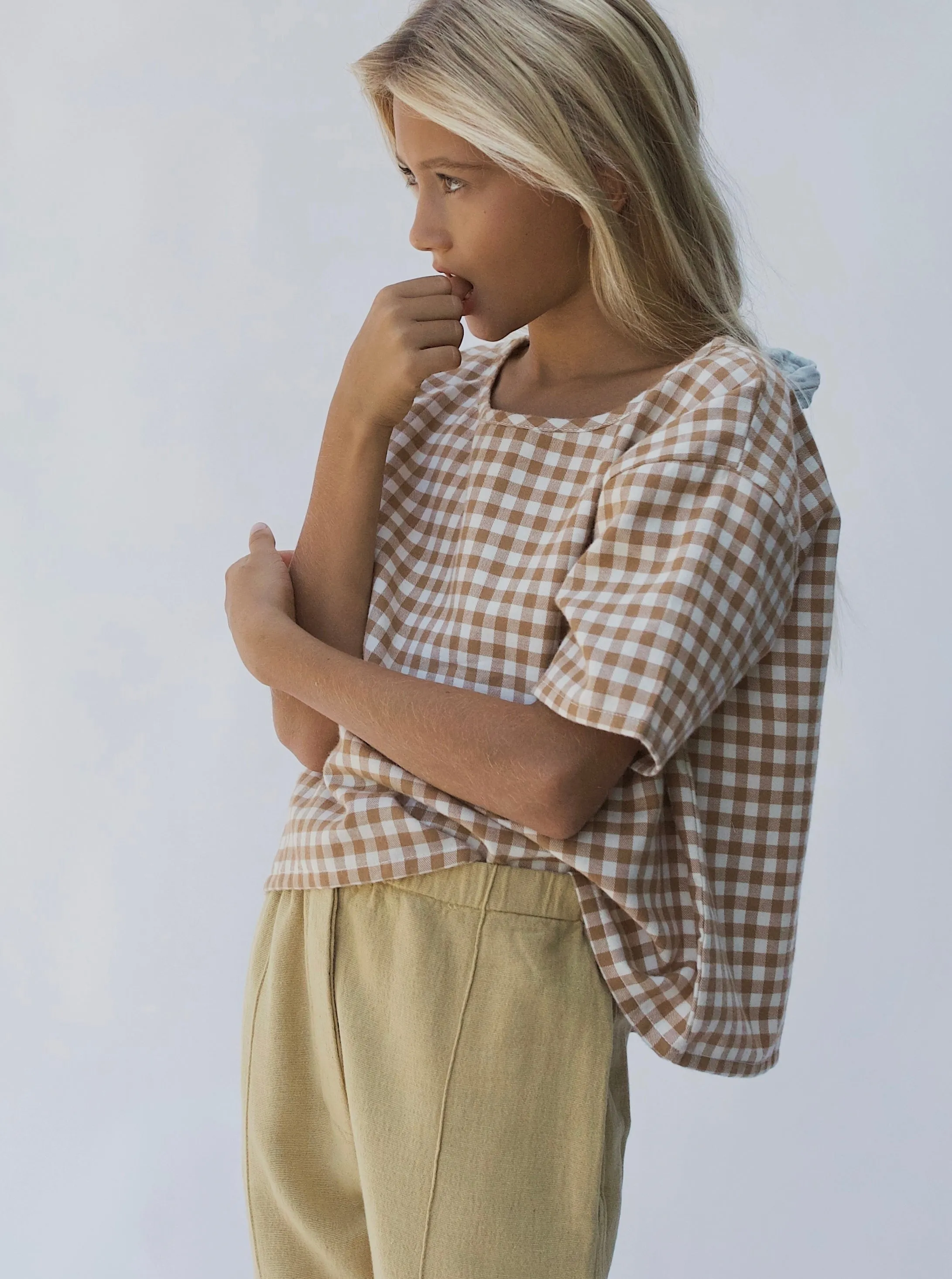 JORDON TEE | CAROB PLAID