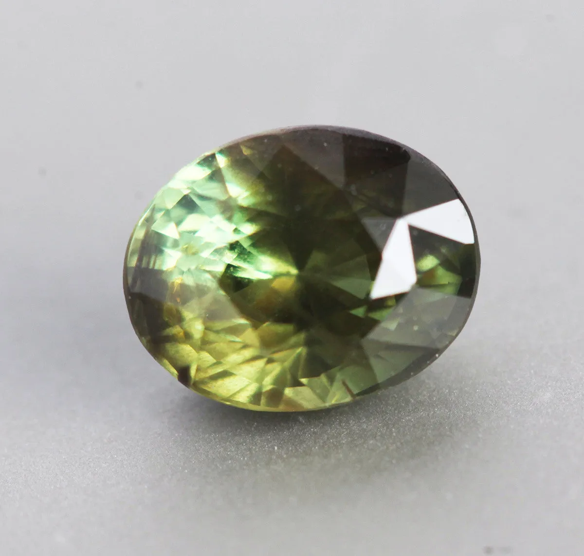 Loose 1.5 Ct Oval Yellow Green Sapphire