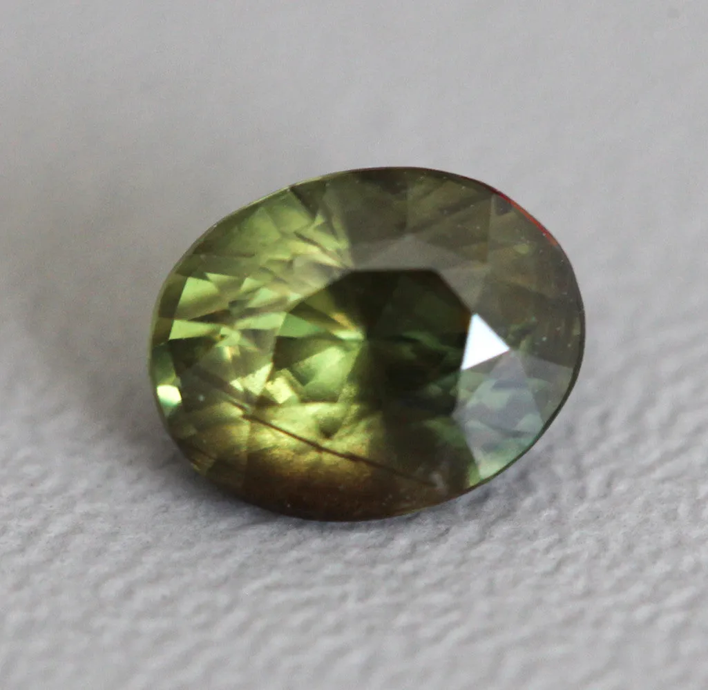 Loose 1.5 Ct Oval Yellow Green Sapphire