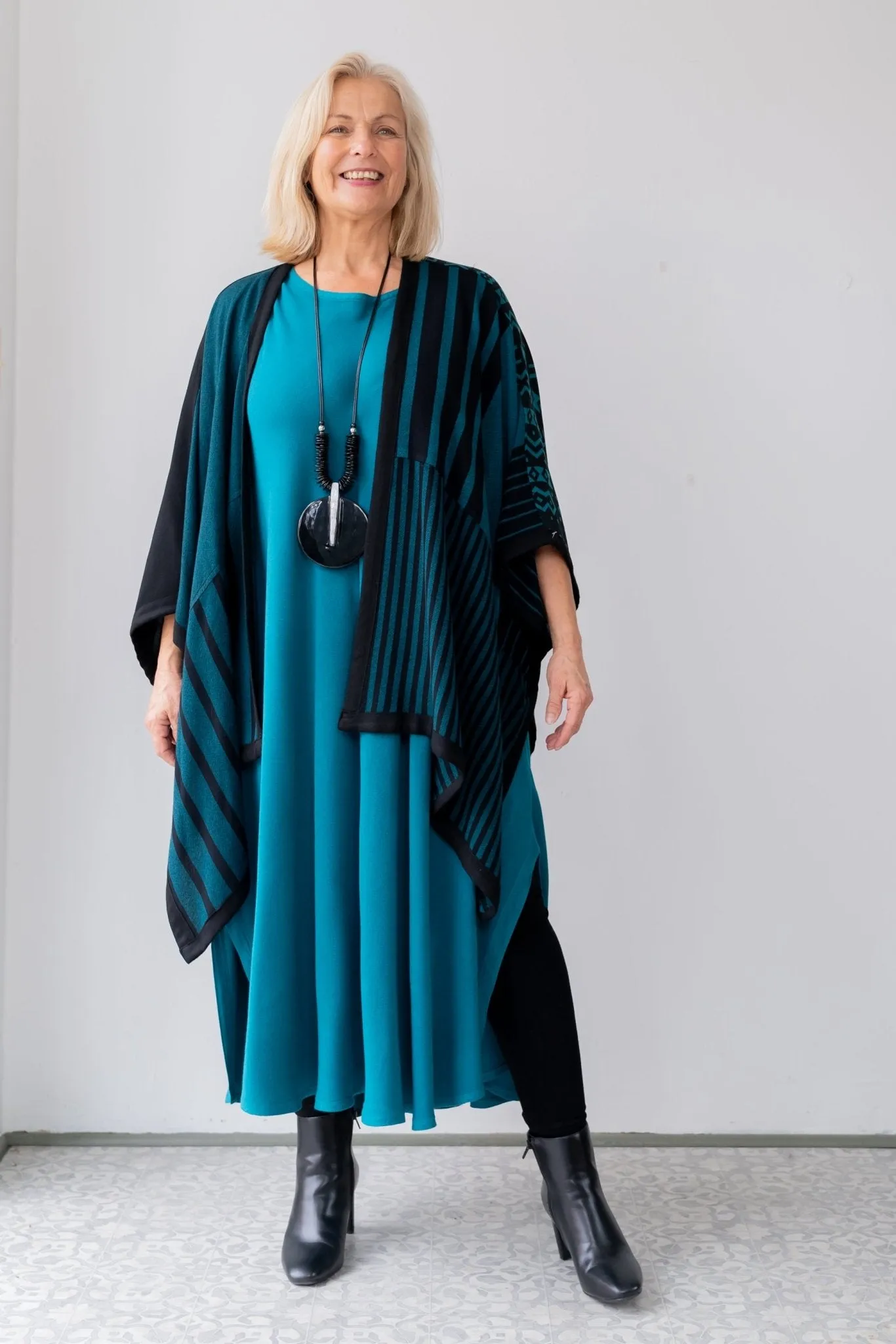 Printed Ruana - Teal