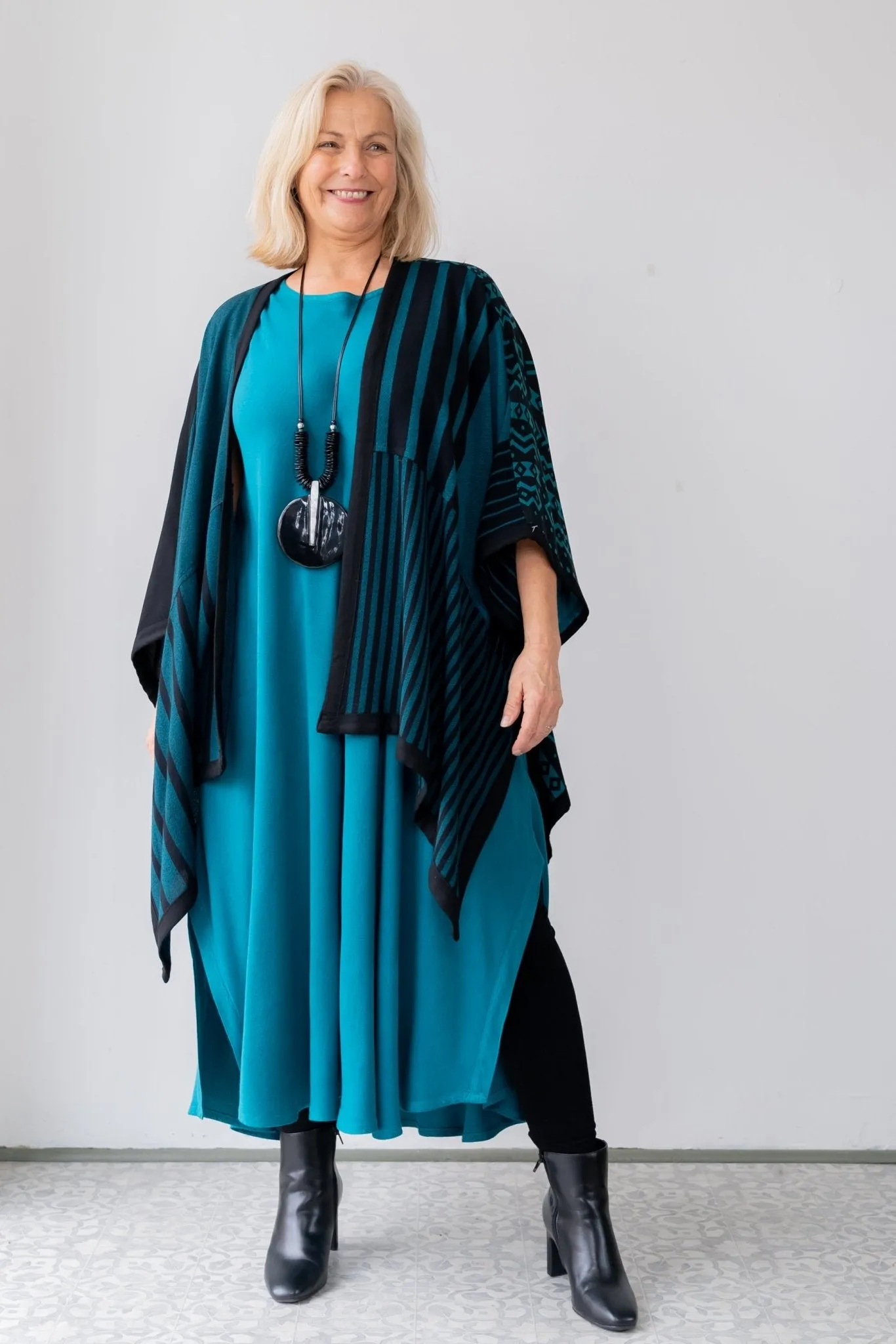 Printed Ruana - Teal