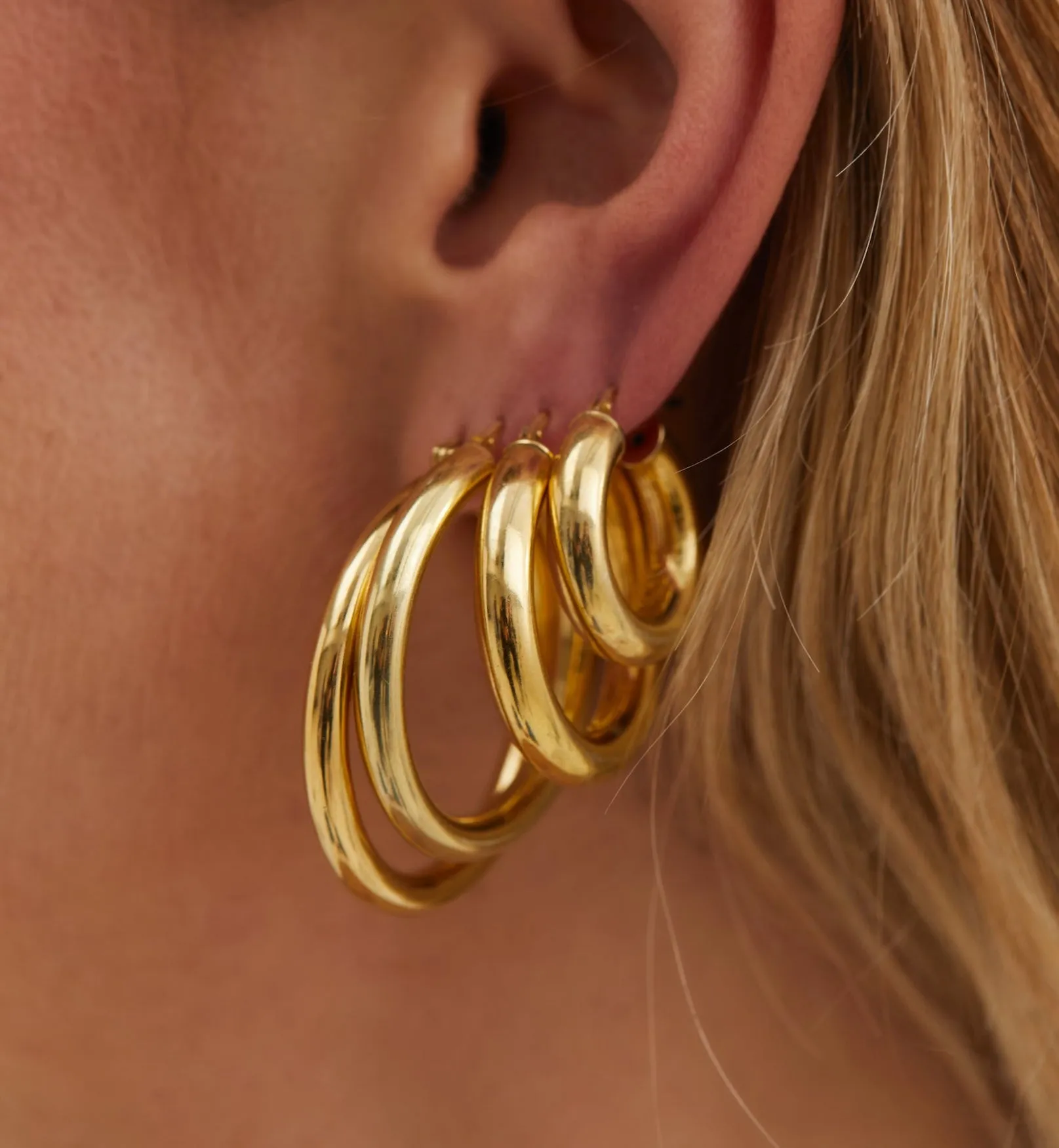 Round Plain Hoop Earrings